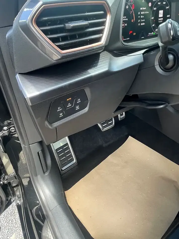 CUPRA Leon 1.5 eTSI Sportstourer - Thumbnail 12