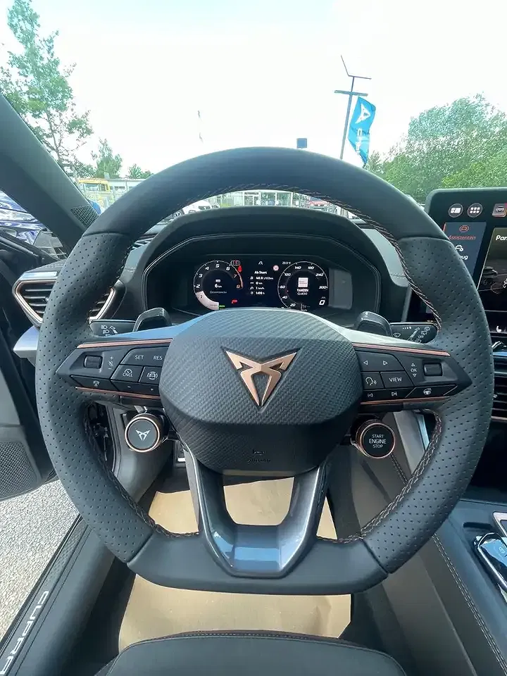 CUPRA Leon 1.5 eTSI Sportstourer - Thumbnail 17