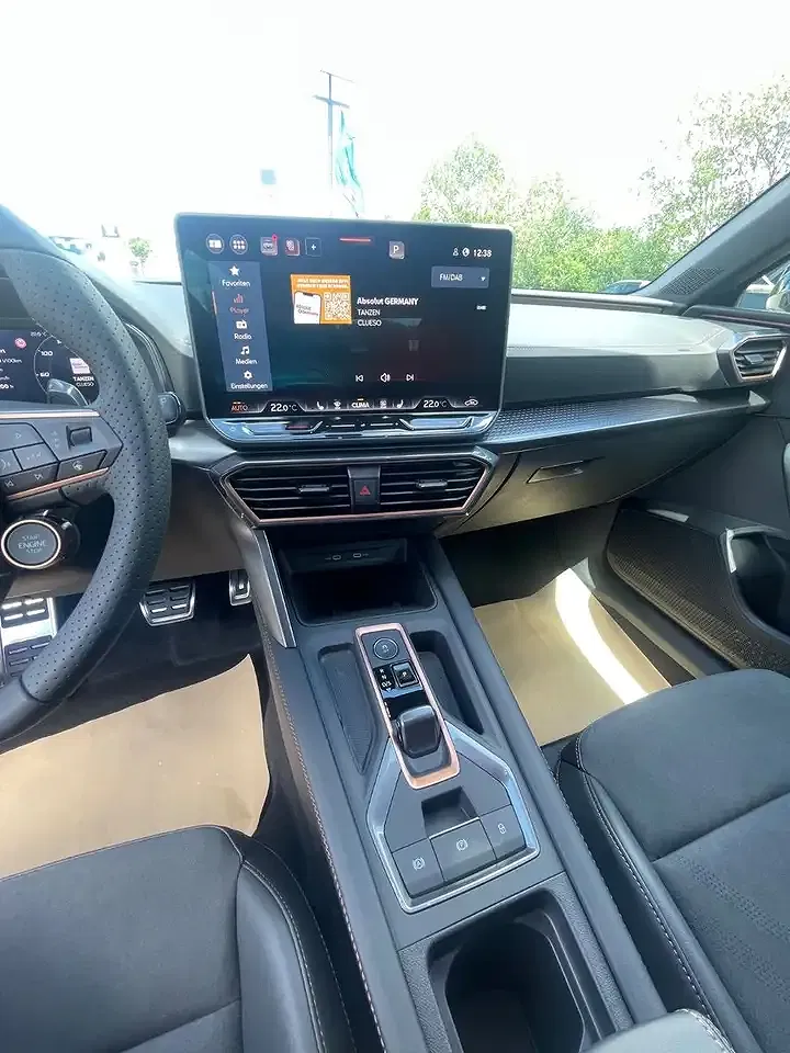 CUPRA Leon 1.5 eTSI Sportstourer - Thumbnail 18