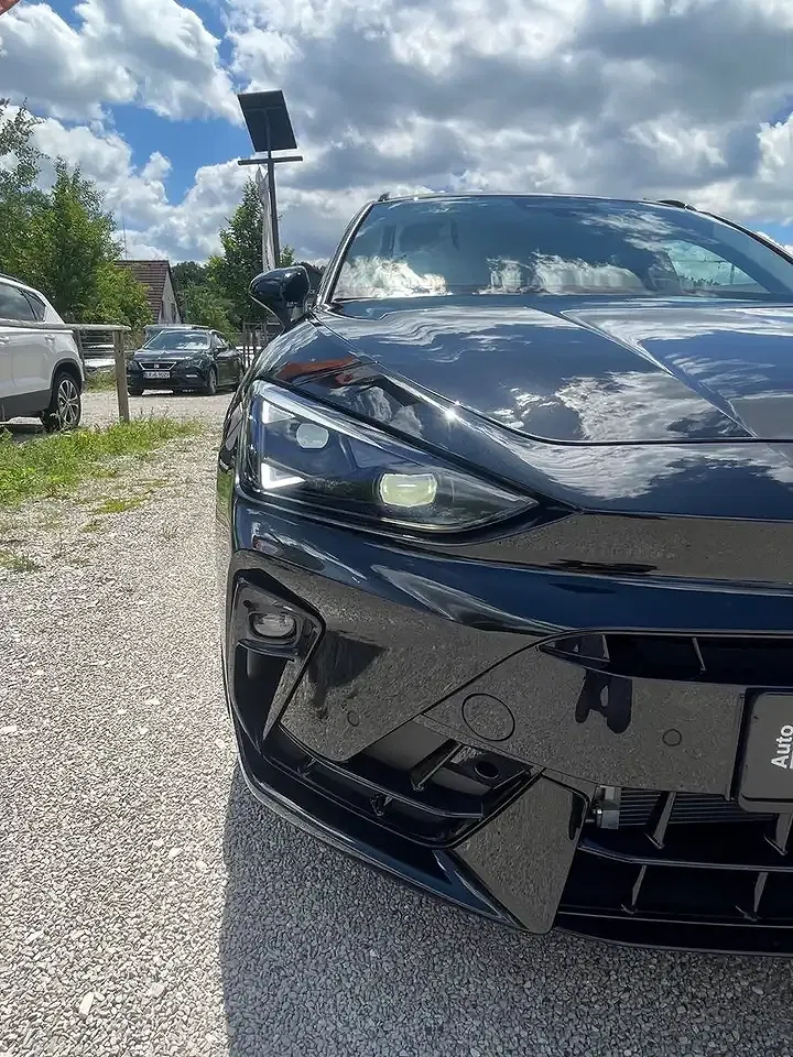CUPRA Leon 1.5 eTSI Sportstourer - Thumbnail 9
