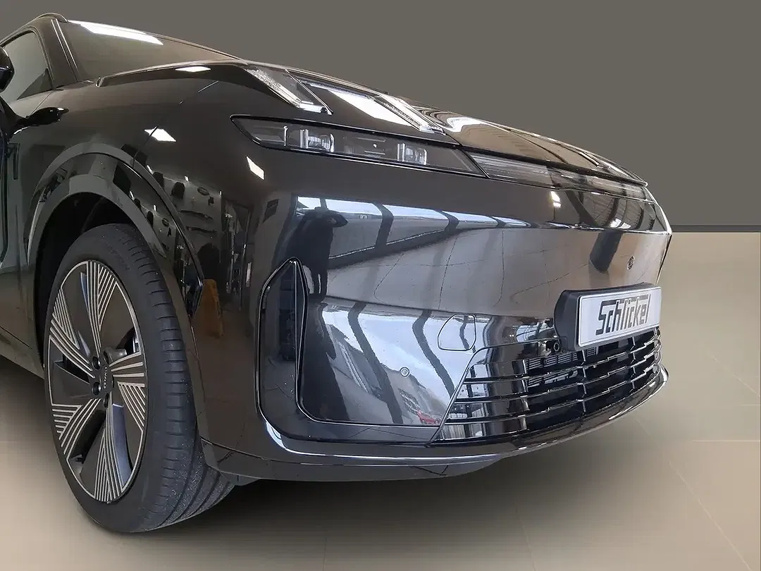 Lynk & Co 08 - Thumbnail 11