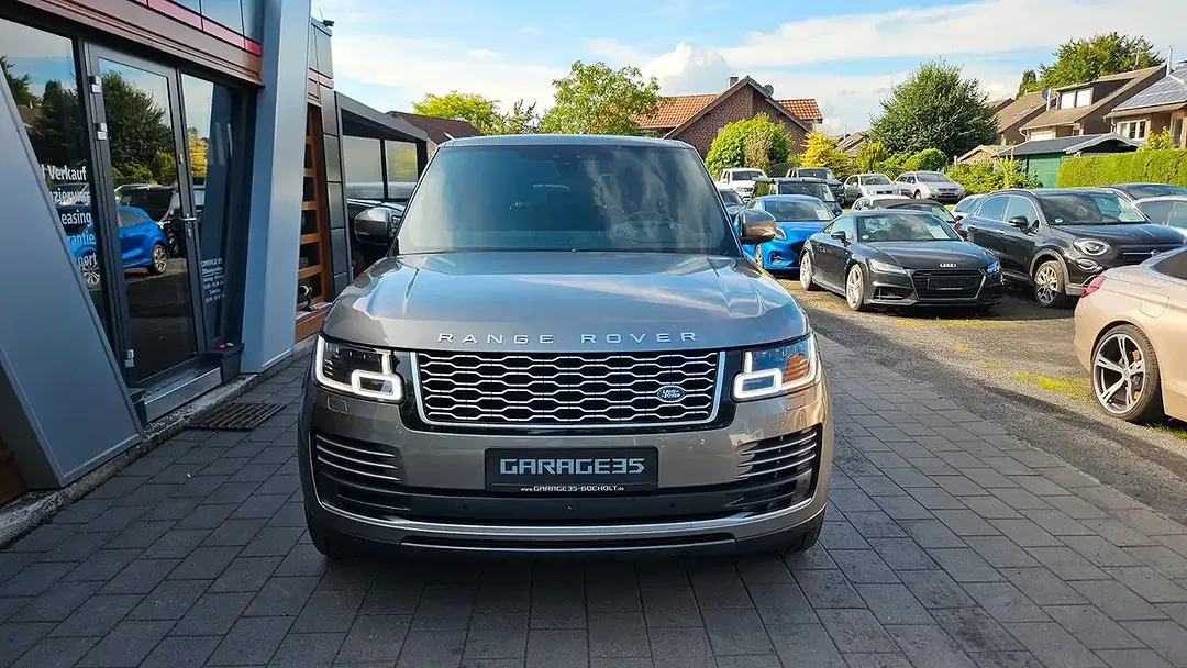 Land Rover Range Rover 4.4 SDV8 Vogue - Thumbnail 3