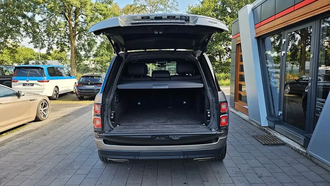 Land Rover Range Rover 4.4 SDV8 Vogue - Thumbnail 7