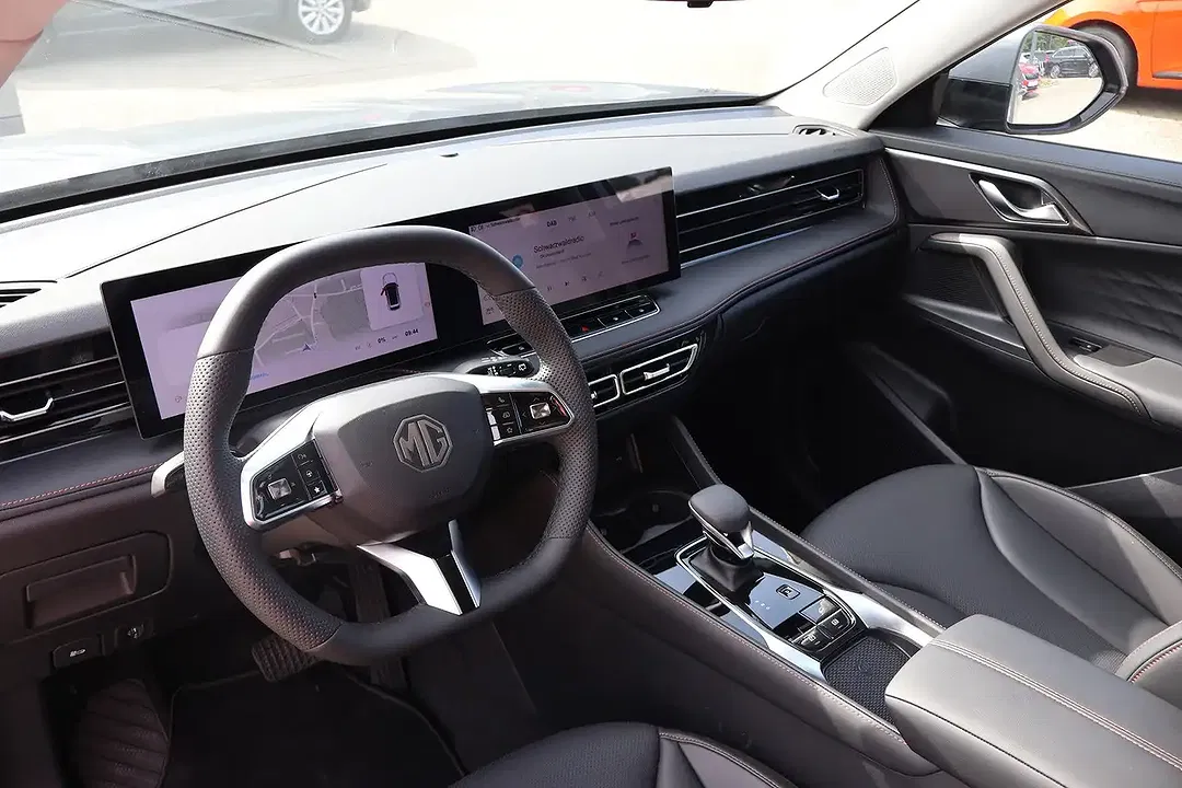 MG HS 1.5 T-GDI AUT Luxury - Thumbnail 9