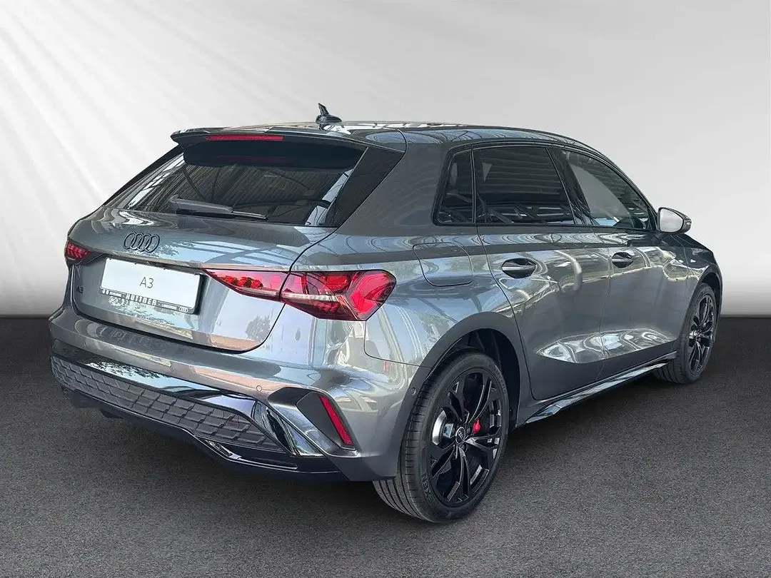 Audi A3 TFSI e S tronic Sportback S line - Thumbnail 3
