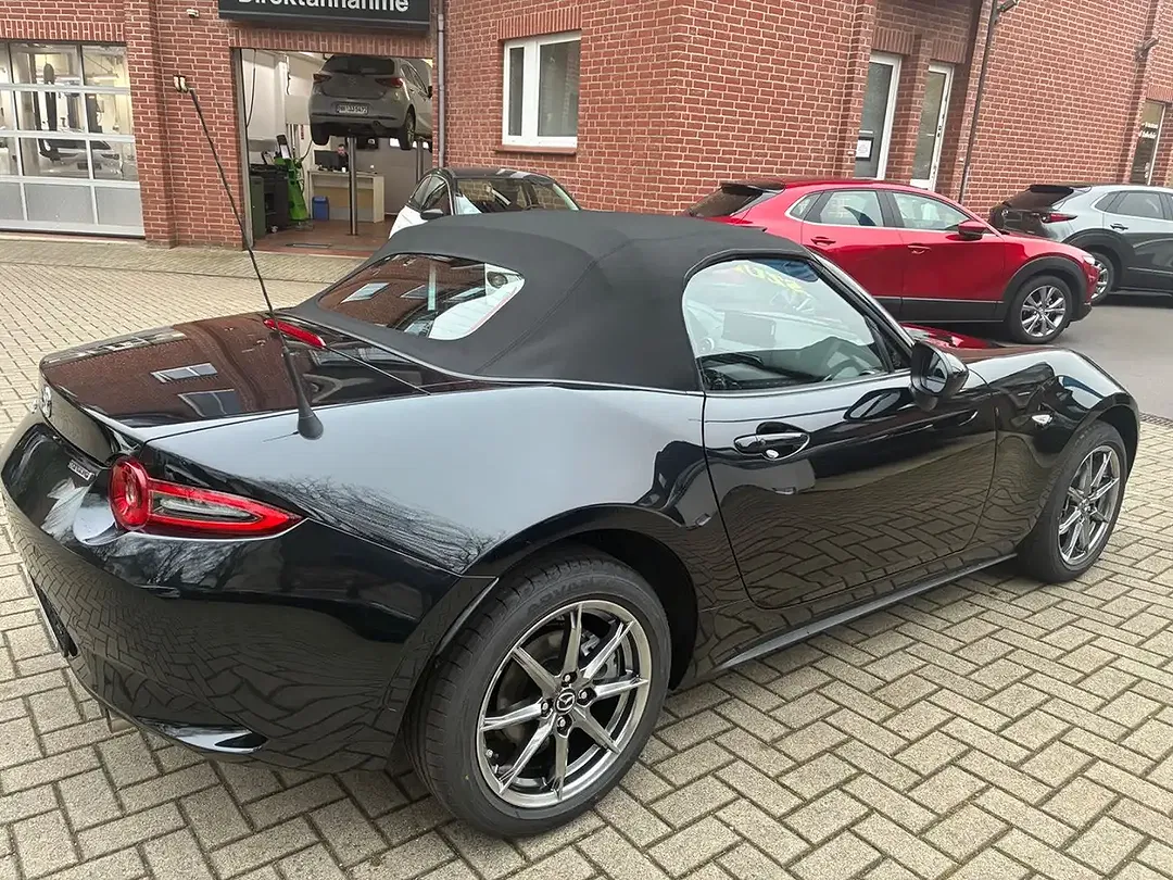 Mazda MX-5 SKYACTIV-G Exclusive-Line - Thumbnail 4
