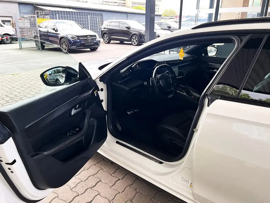 Peugeot 508 PHEV GT SW - Thumbnail 10