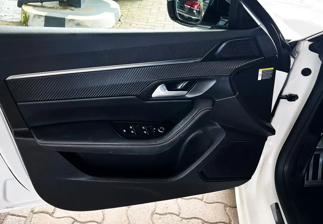 Peugeot 508 PHEV GT SW - Thumbnail 11