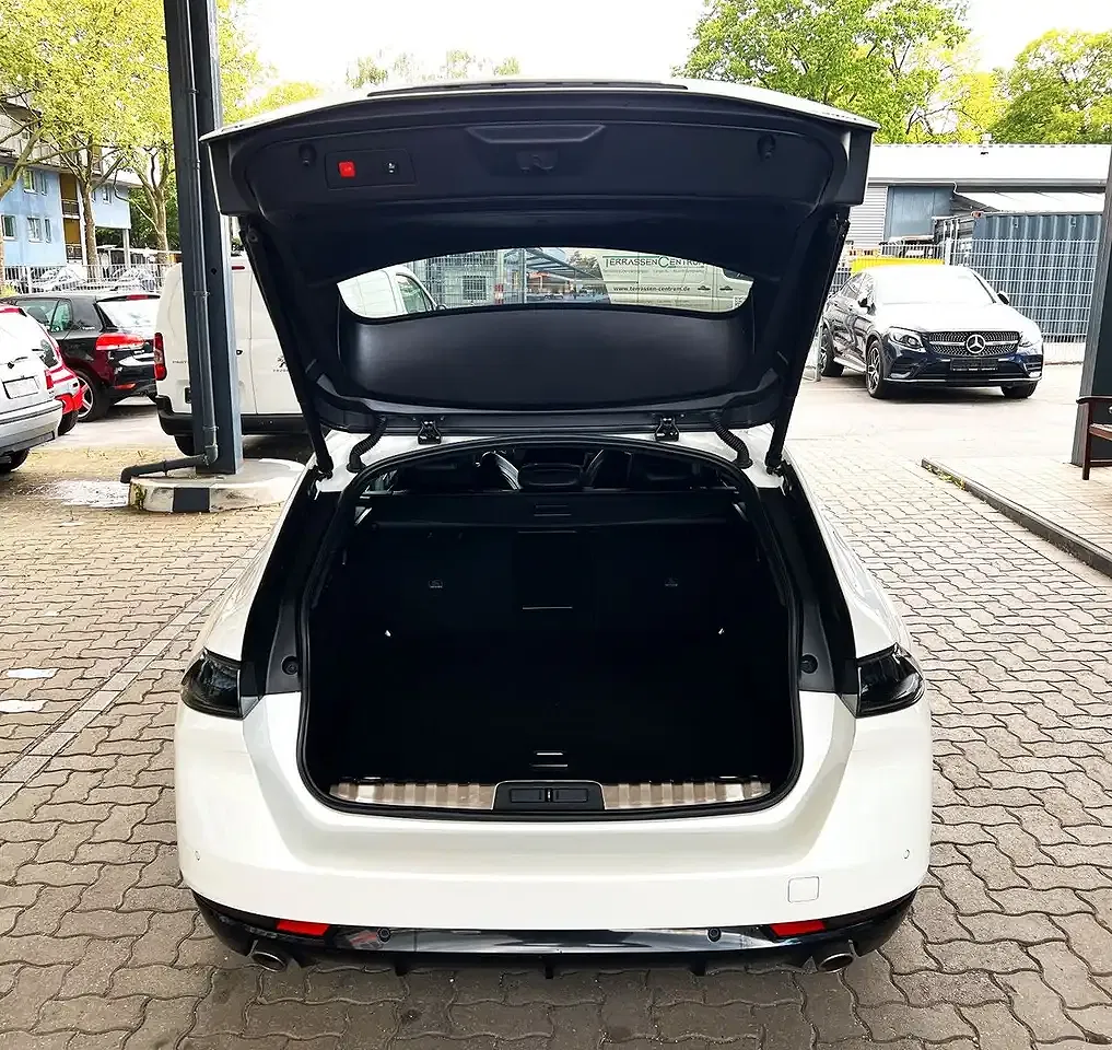 Peugeot 508 PHEV GT SW - Thumbnail 7