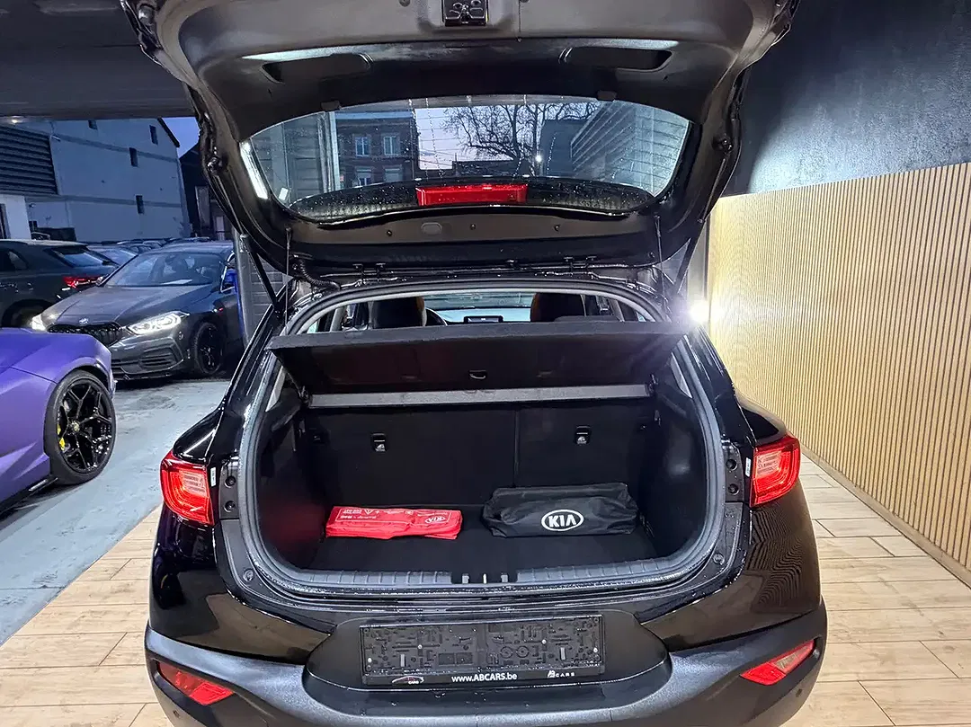 Kia Stonic 1.0 - Thumbnail 11