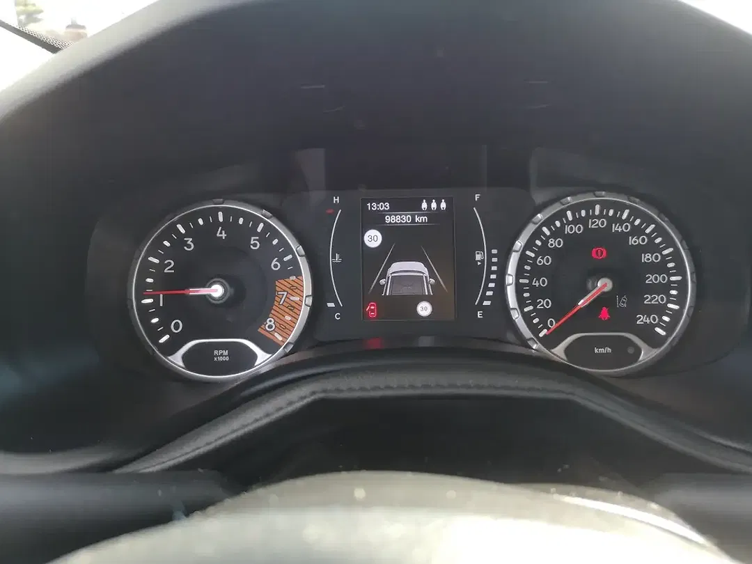 Jeep Renegade 1.0 Sport - Thumbnail 14