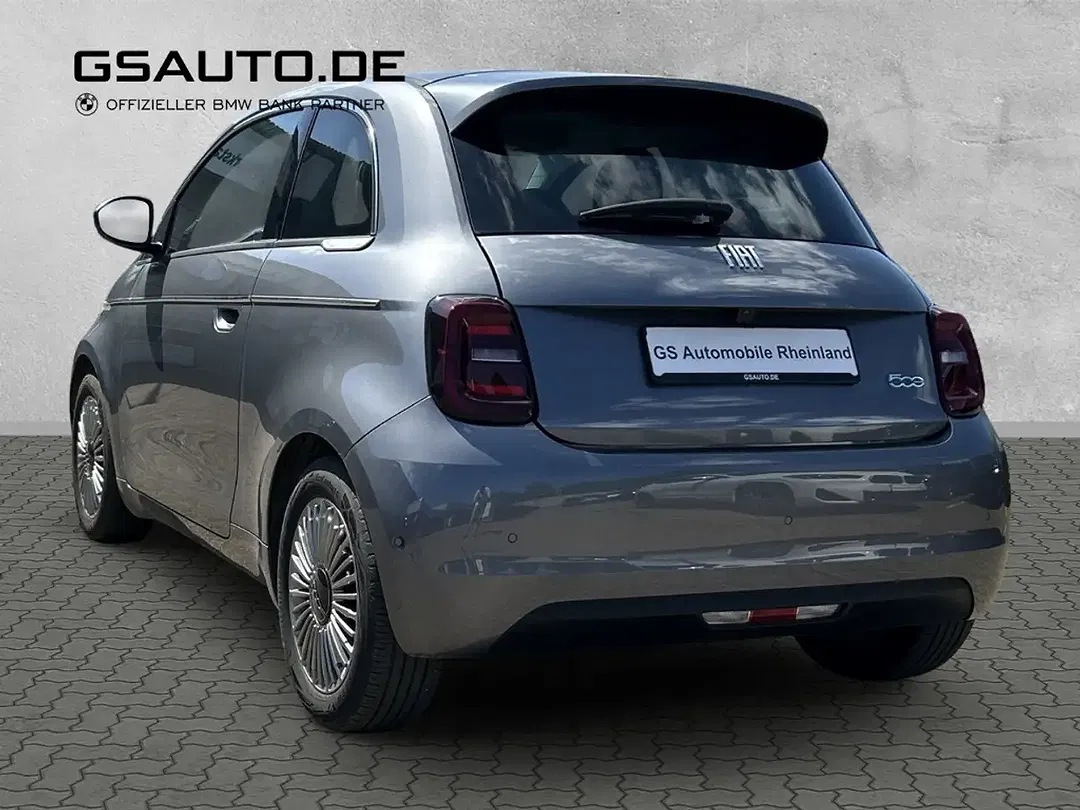 Fiat 500e - Thumbnail 3