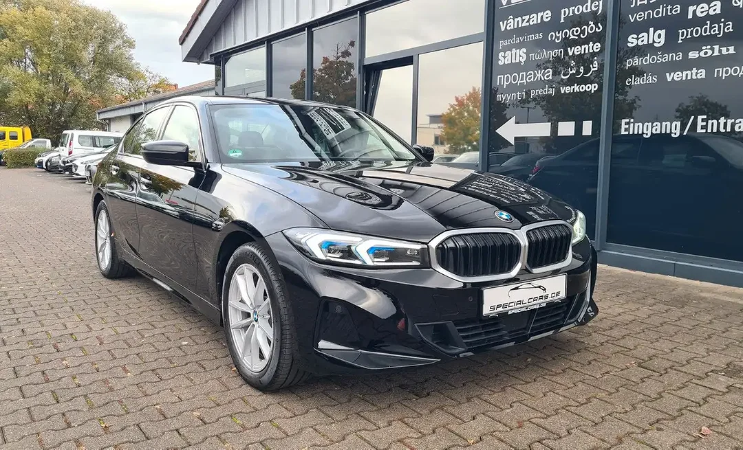 BMW 318 AUT - Afbeelding 1