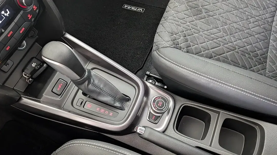 Suzuki Vitara MHEV 1.4 4x4 Comfort+ - Thumbnail 14