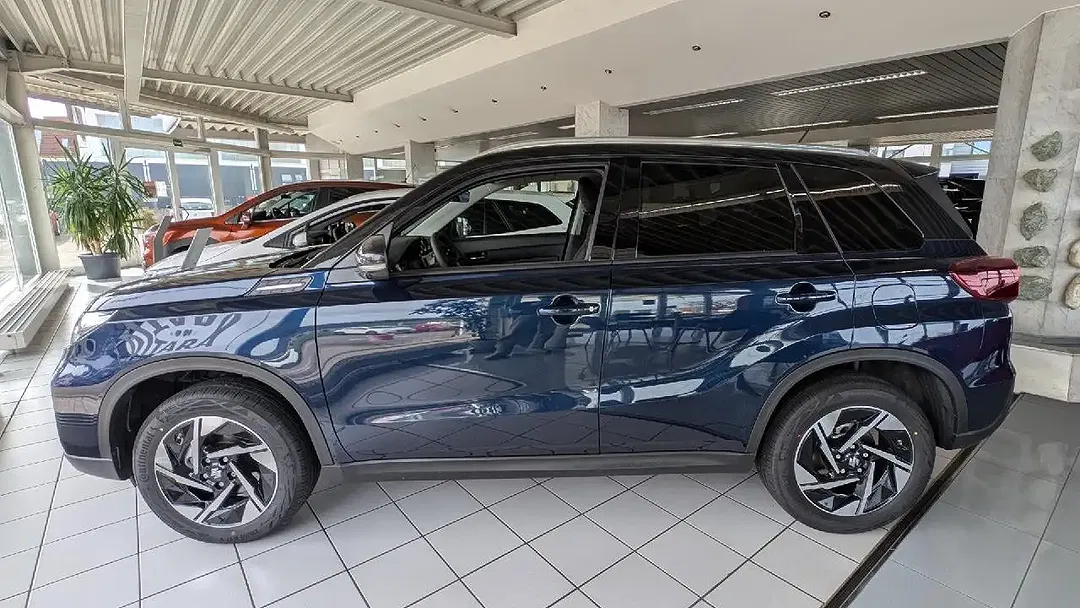 Suzuki Vitara MHEV 1.4 4x4 Comfort+ - Thumbnail 4