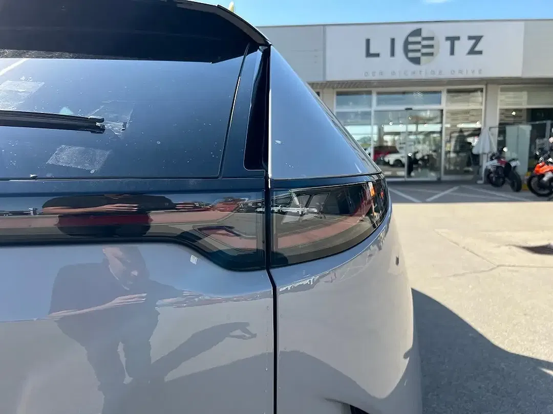 Mazda CX-6e Takumi - Thumbnail 10