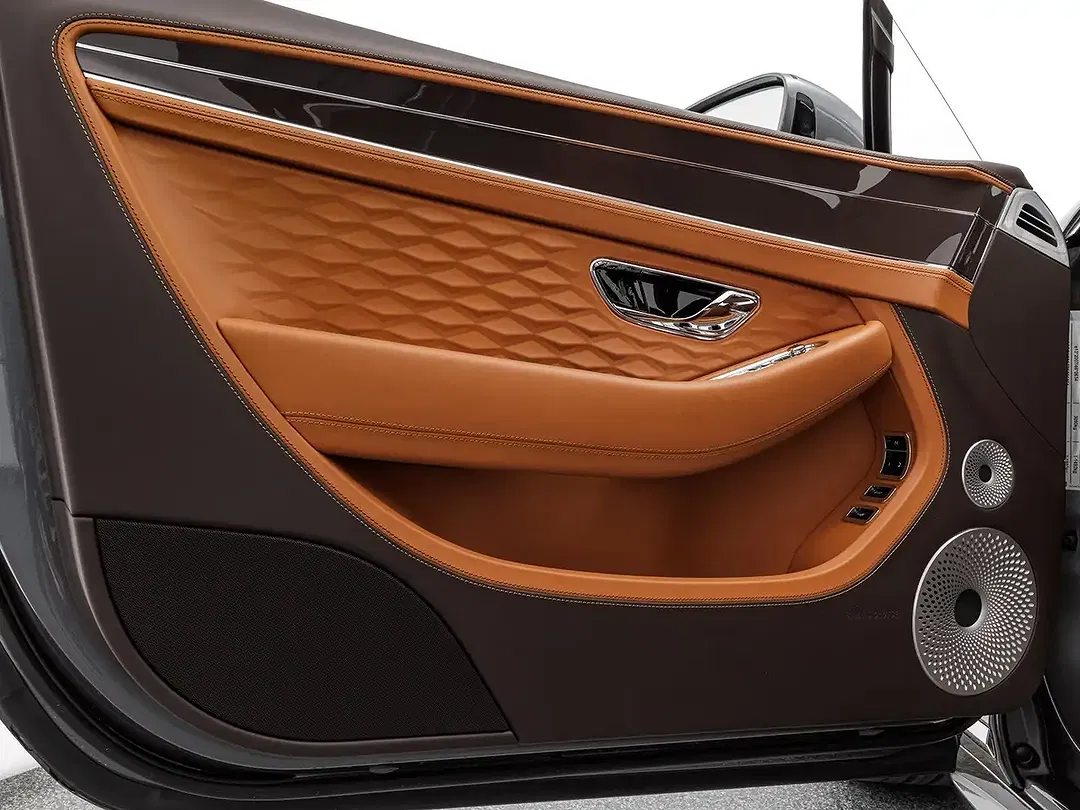 Bentley Continental Mulliner - Thumbnail 10