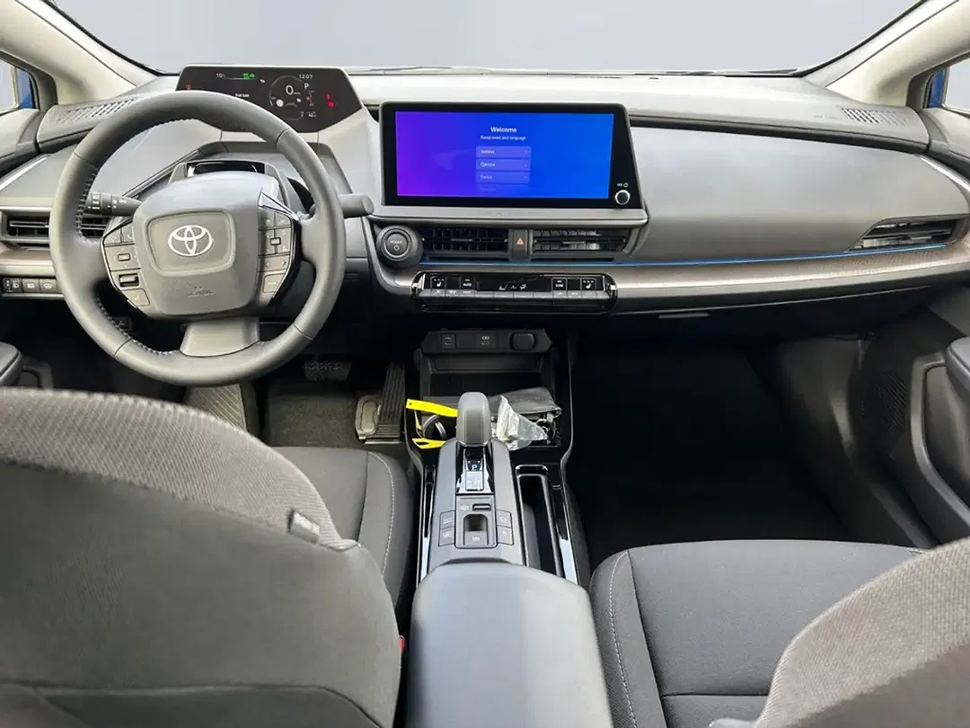 Toyota Prius PHEV - Thumbnail 12