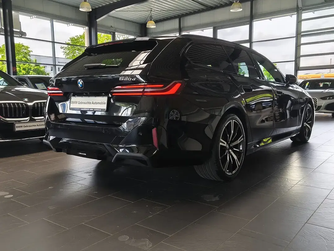 BMW 520 Touring M Sport - Thumbnail 7