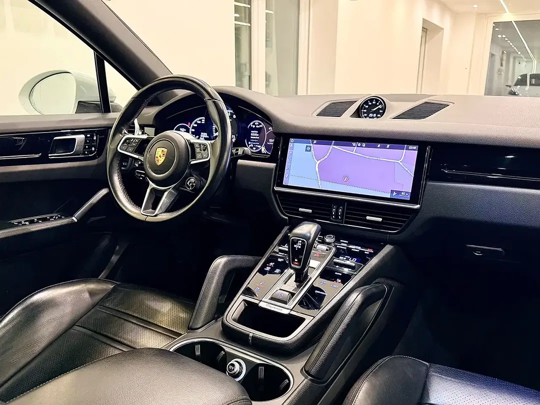 Porsche Cayenne E-Hybrid Coupe - Thumbnail 10