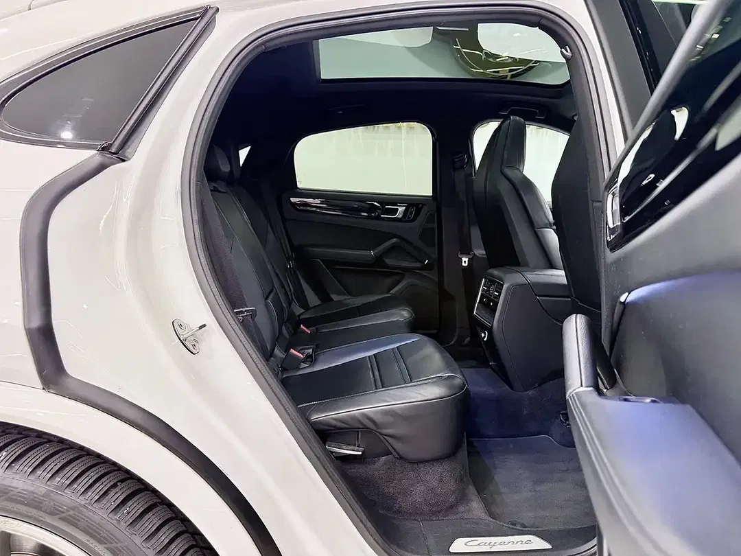Porsche Cayenne E-Hybrid Coupe - Thumbnail 17