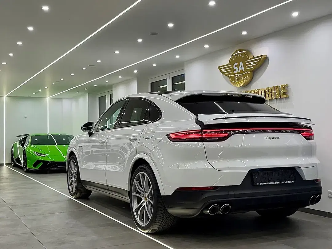 Porsche Cayenne E-Hybrid Coupe - Thumbnail 30