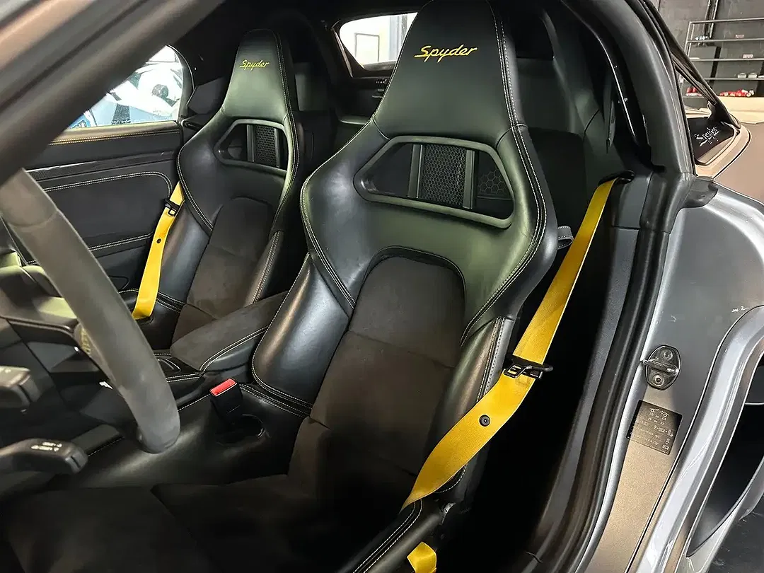 Porsche Boxster - Thumbnail 18