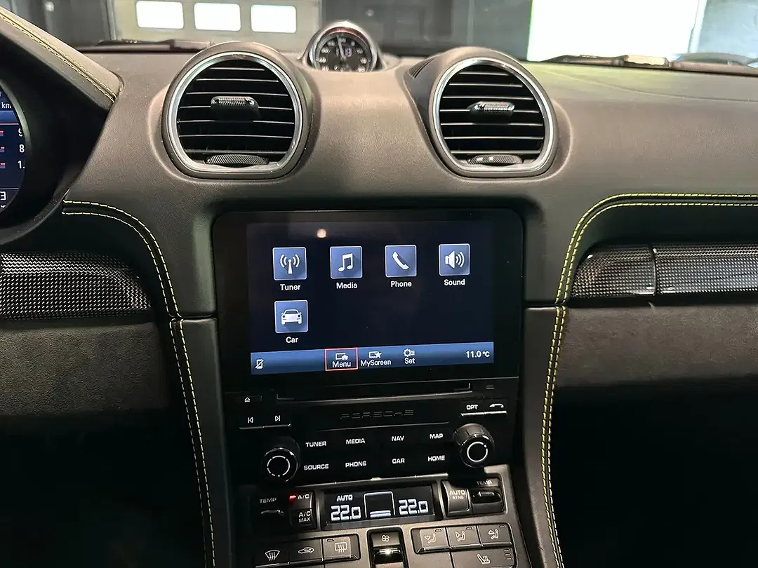 Porsche Boxster - Thumbnail 25