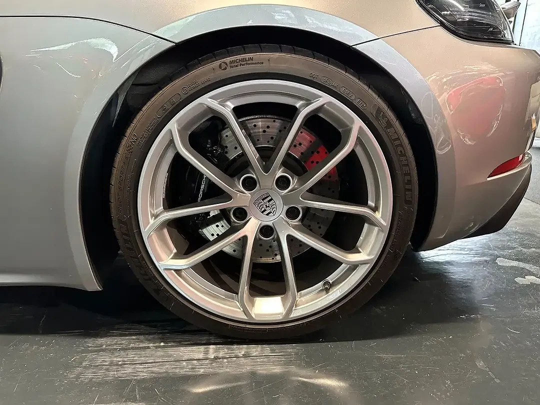 Porsche Boxster - Thumbnail 32