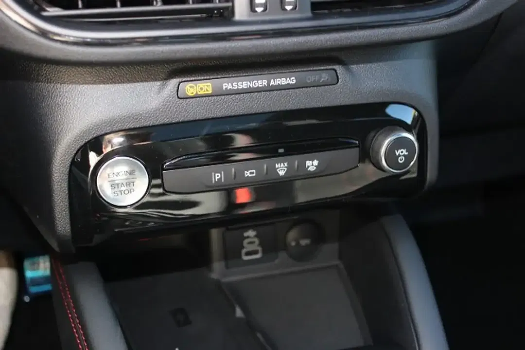 Ford Kuga ST-Line - Thumbnail 11
