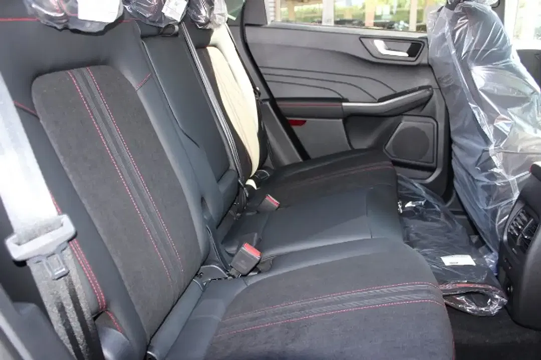 Ford Kuga ST-Line - Thumbnail 8