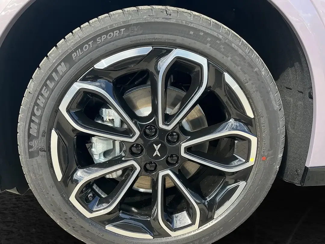 Xpeng G6 AWD Performance - Thumbnail 4