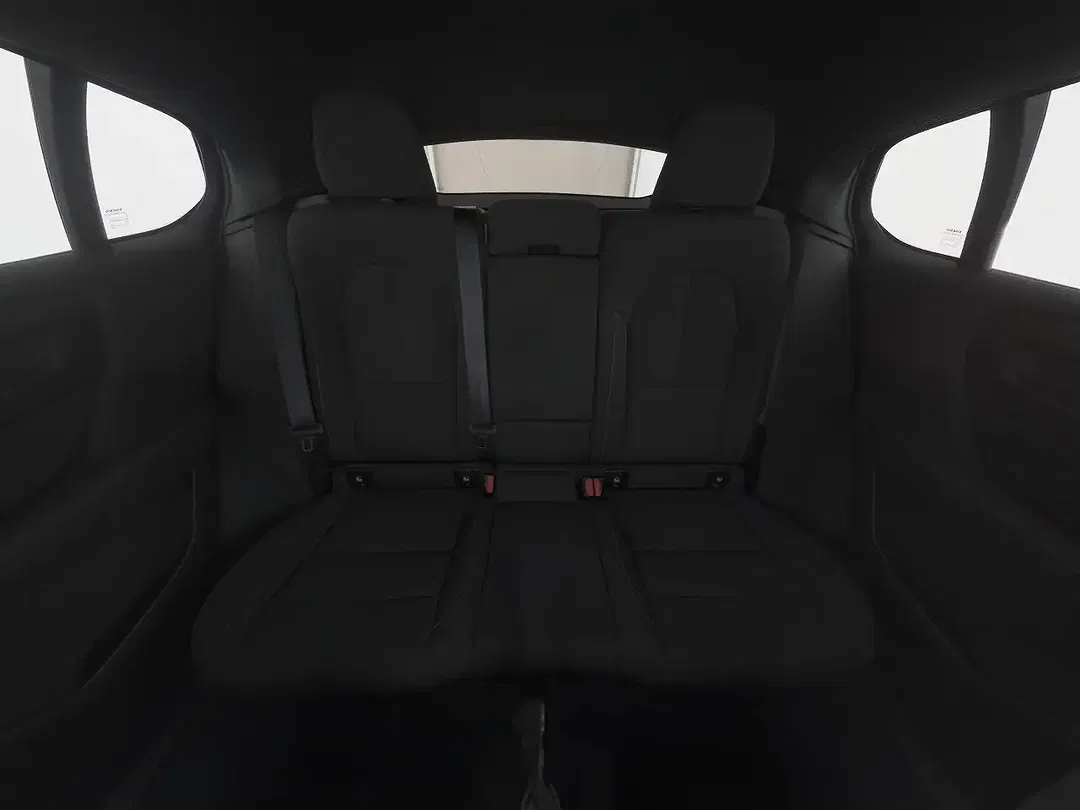 Volvo C40 EV Ultimate - Thumbnail 6