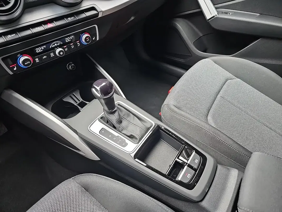 Audi Q2 35 TFSI S tronic S line - Thumbnail 12