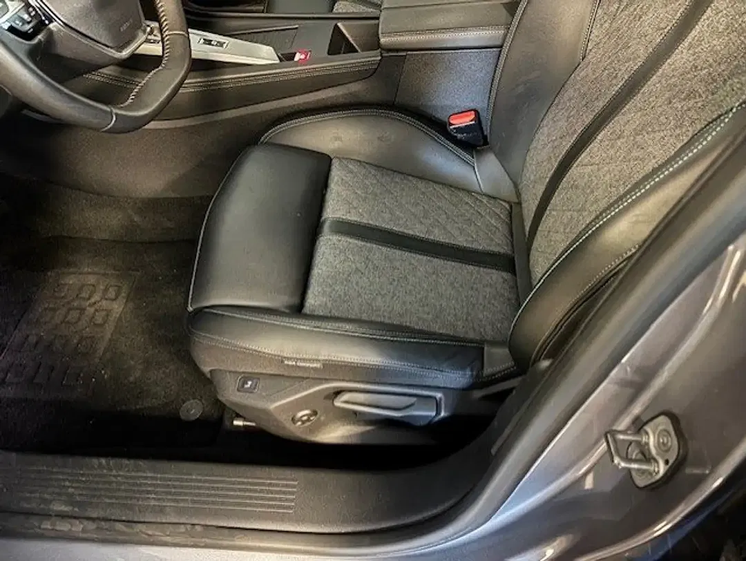 Peugeot 408 PureTech Allure Pack - Thumbnail 3