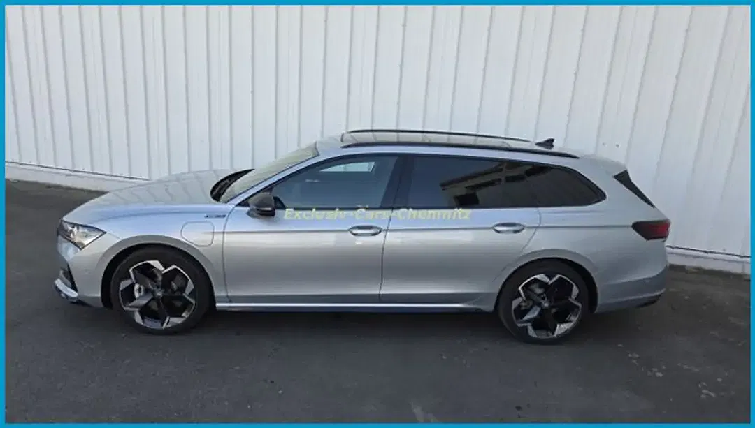 Skoda Superb Hybrid Sportline - Thumbnail 21