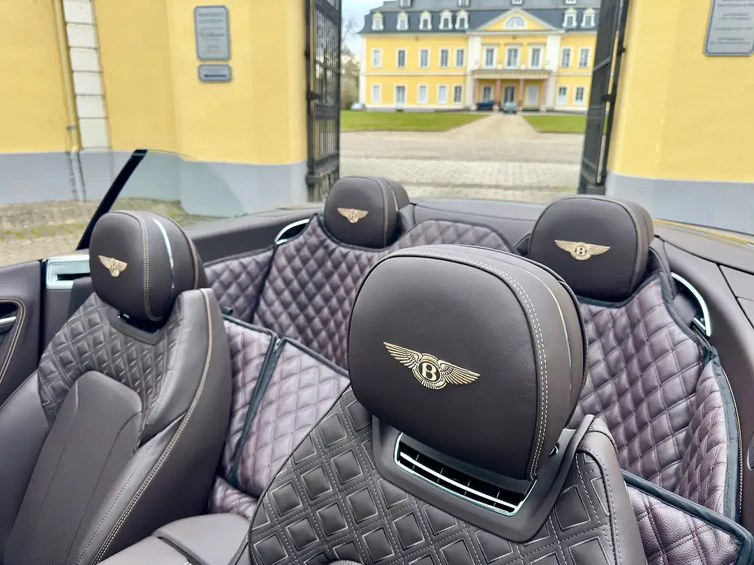 Bentley Continental GTC Azure - Thumbnail 12