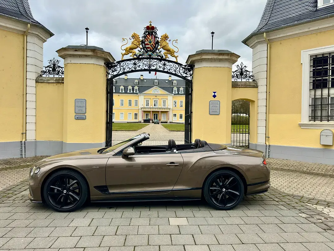 Bentley Continental GTC Azure - Thumbnail 7