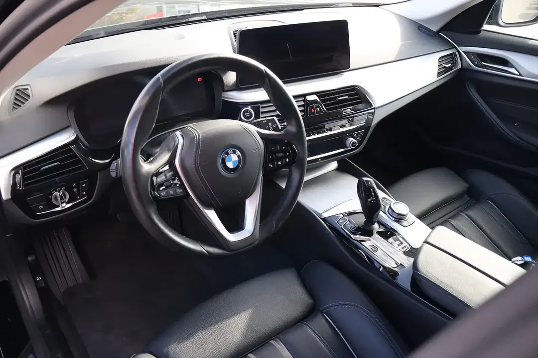 BMW 520 Luxury Line - Thumbnail 10