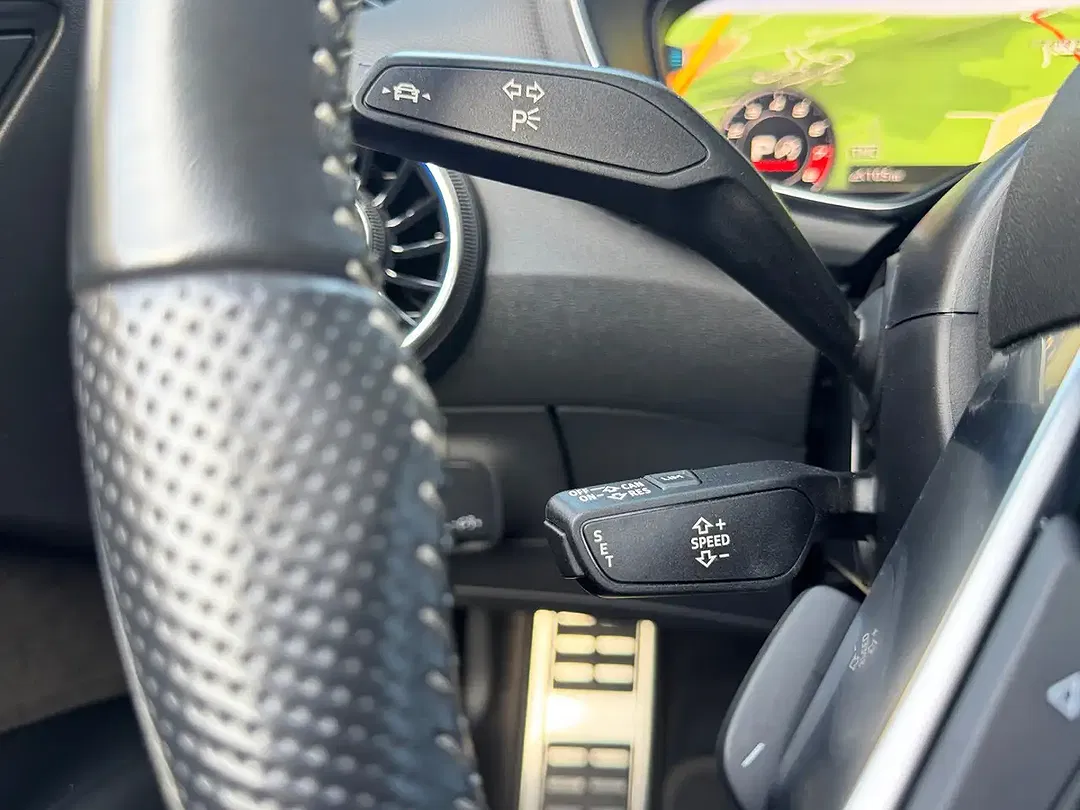Audi TTS 2.0 TFSI quattro Roadster - Thumbnail 13