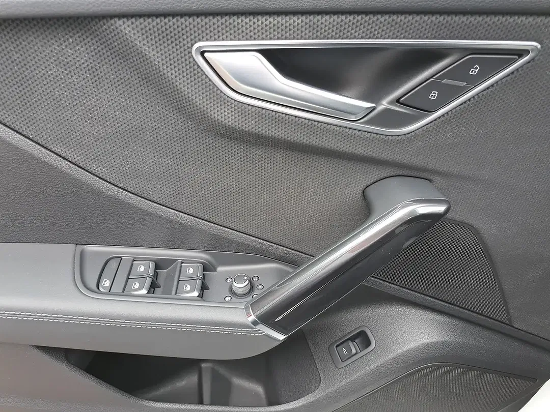 Audi SQ2 TFSI S tronic Matrix LED - foto 15