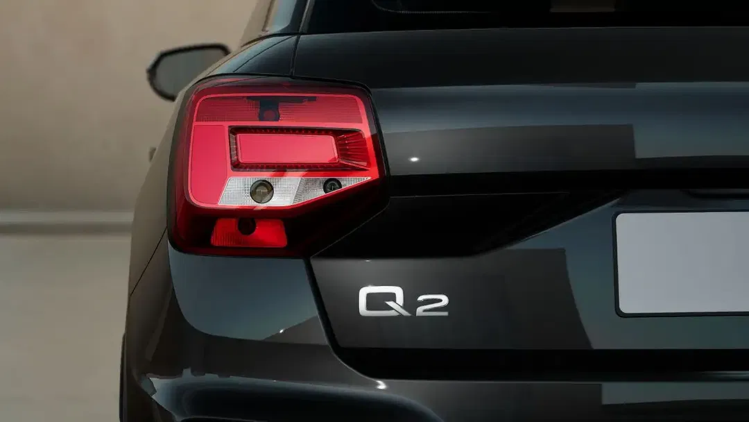 Audi Q2 35 TFSI advanced - Thumbnail 6