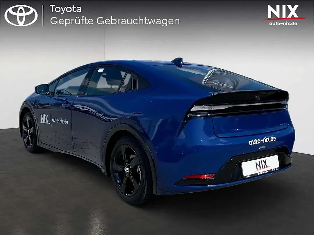 Toyota Prius PHEV Executive - foto 2