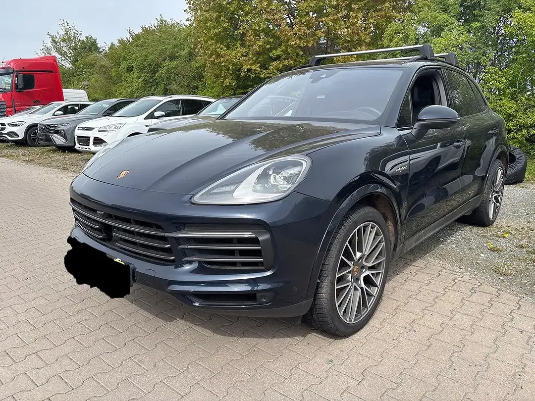 Porsche Cayenne E-Hybrid Edition - Thumbnail 1