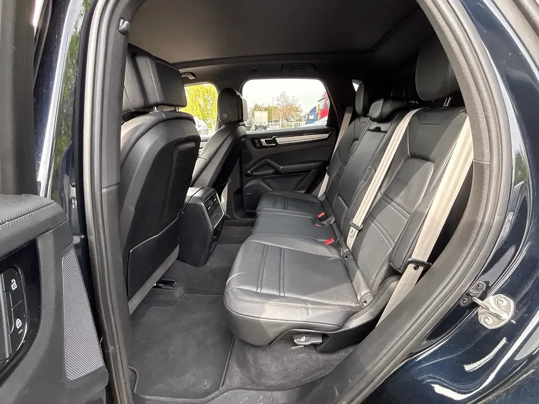 Porsche Cayenne E-Hybrid Edition - Thumbnail 8