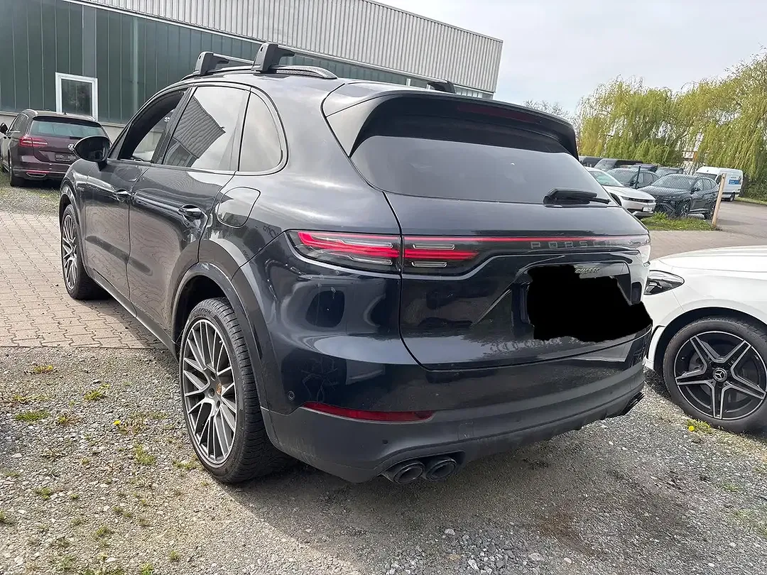 Porsche Cayenne E-Hybrid Edition - Thumbnail 5