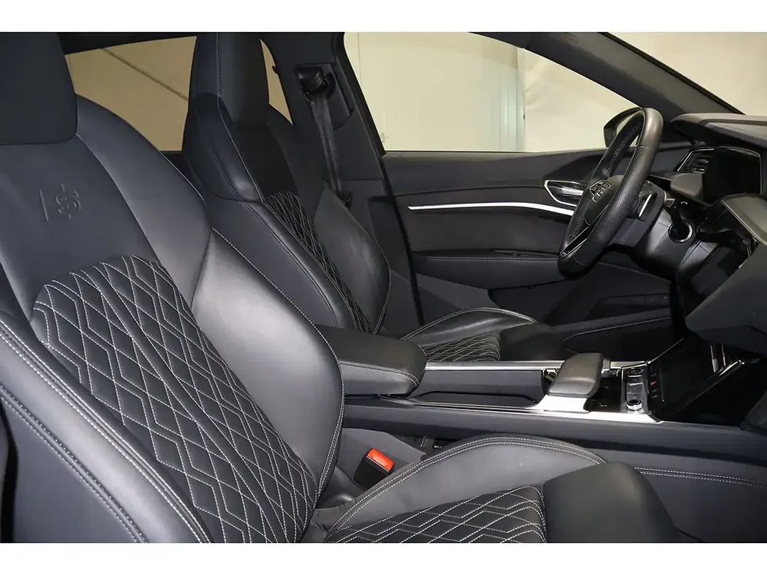 Audi Q8 e-tron 55 quattro Matrix LED S line - Thumbnail 7