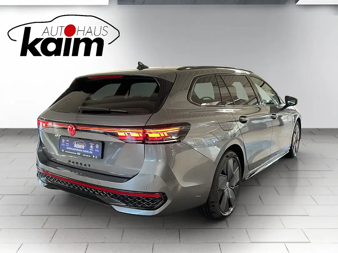 Volkswagen Passat Variant 2.0 TDI 4Motion R-Line - Thumbnail 5