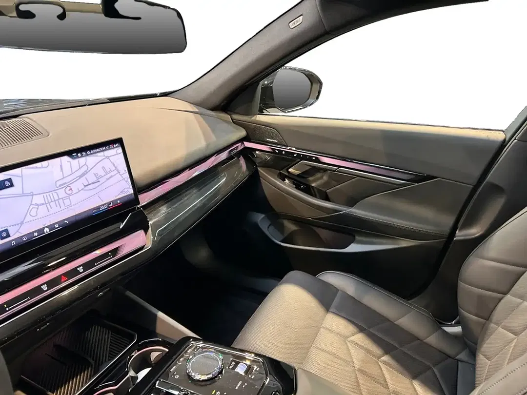 BMW 540 xDrive M Sport - Thumbnail 10