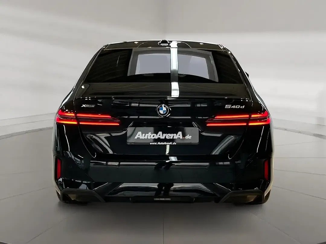 BMW 540 xDrive M Sport - Thumbnail 4